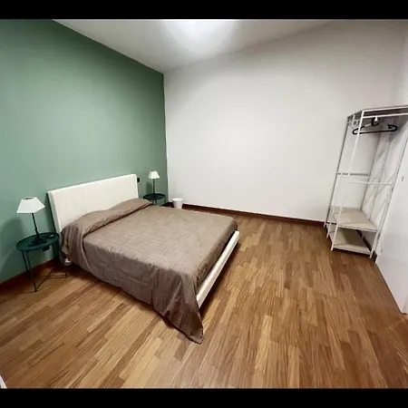 Manaroomsmarconi Pensión