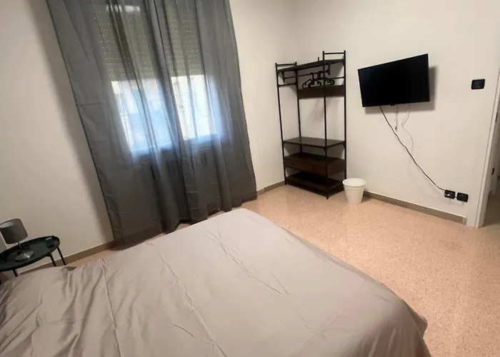 Penzion Manaroomsmarconi 3*